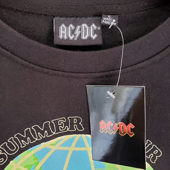 Sold! ACDC 1979 Summer Tour Fleece PulloverSweater - Picture 3 of 4